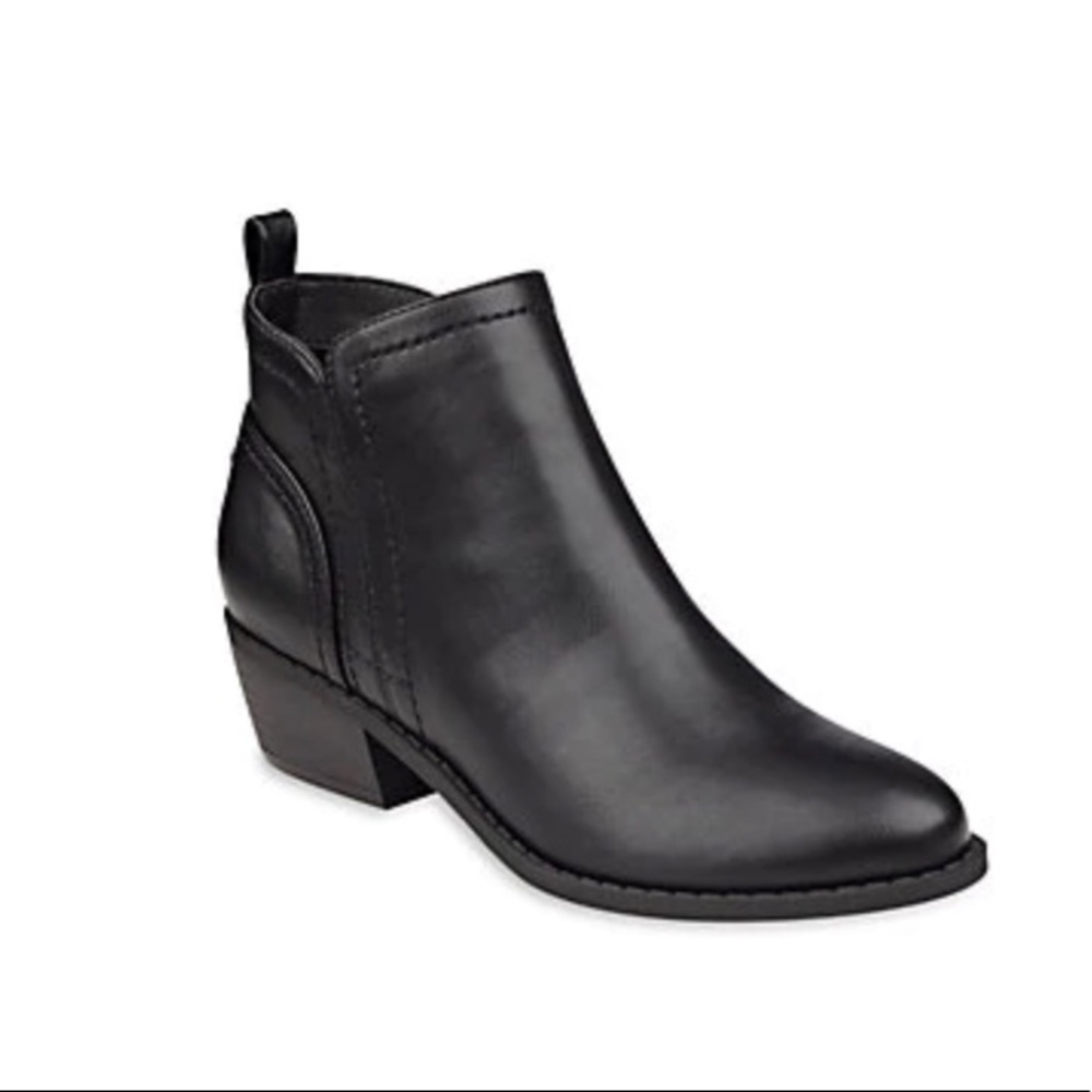 Guess Tammie Booties - NEW